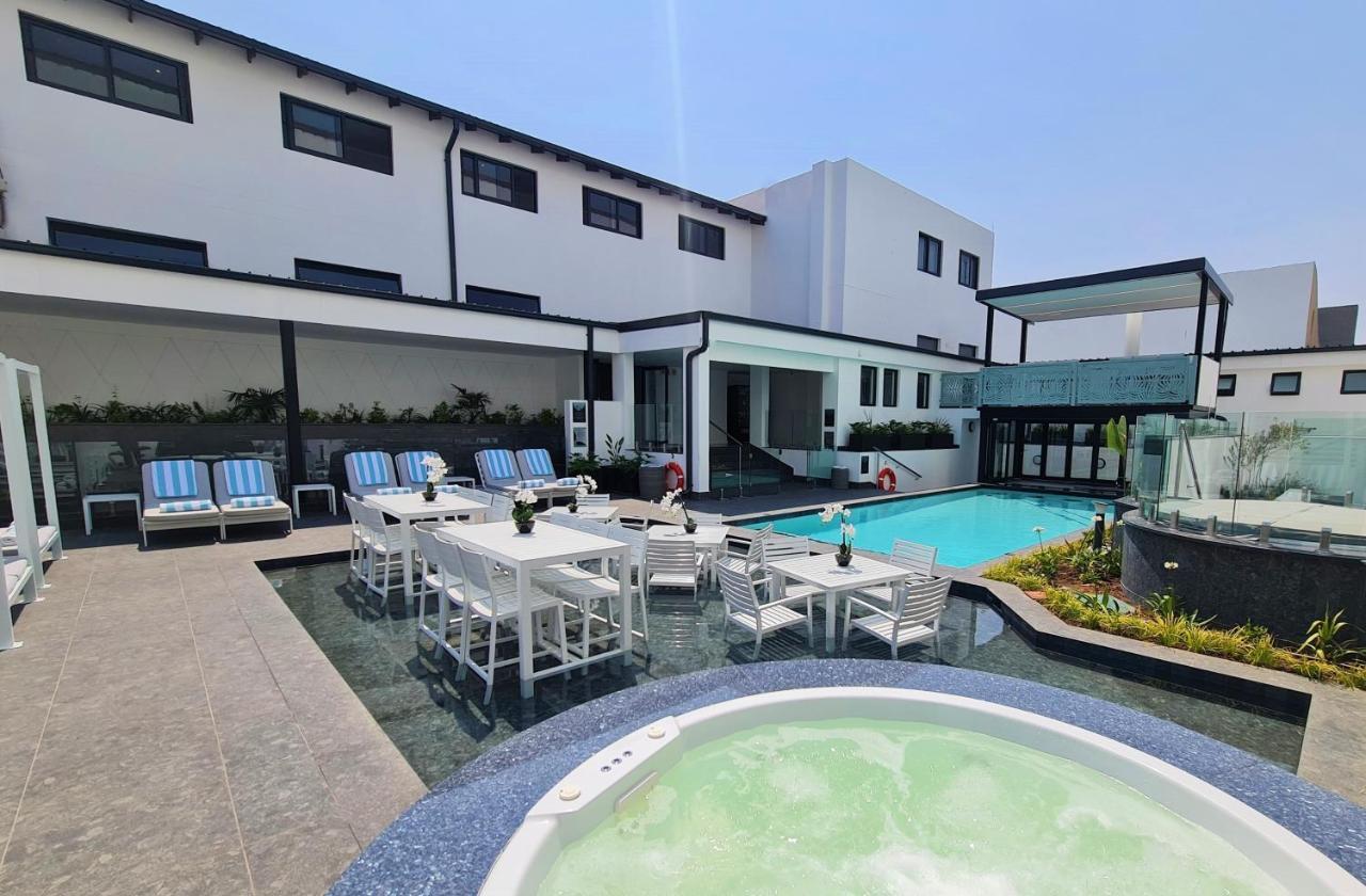 Mint Hotel 84 On Katherine Johannesburg Exterior foto