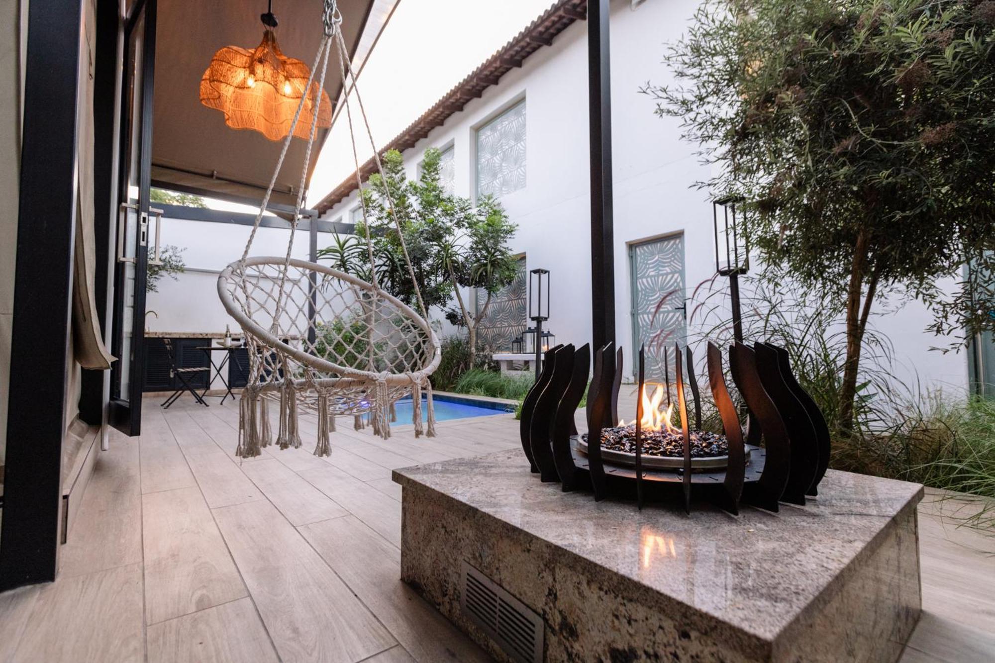 Mint Hotel 84 On Katherine Johannesburg Exterior foto