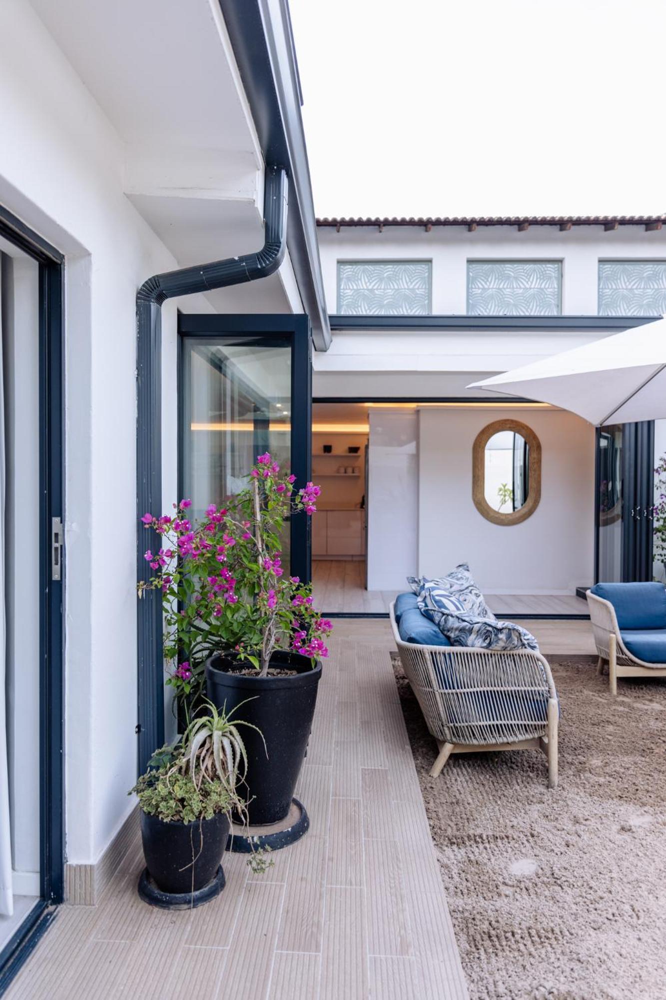 Mint Hotel 84 On Katherine Johannesburg Exterior foto