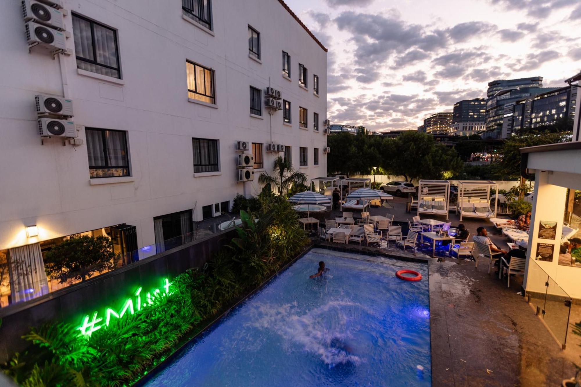 Mint Hotel 84 On Katherine Johannesburg Exterior foto